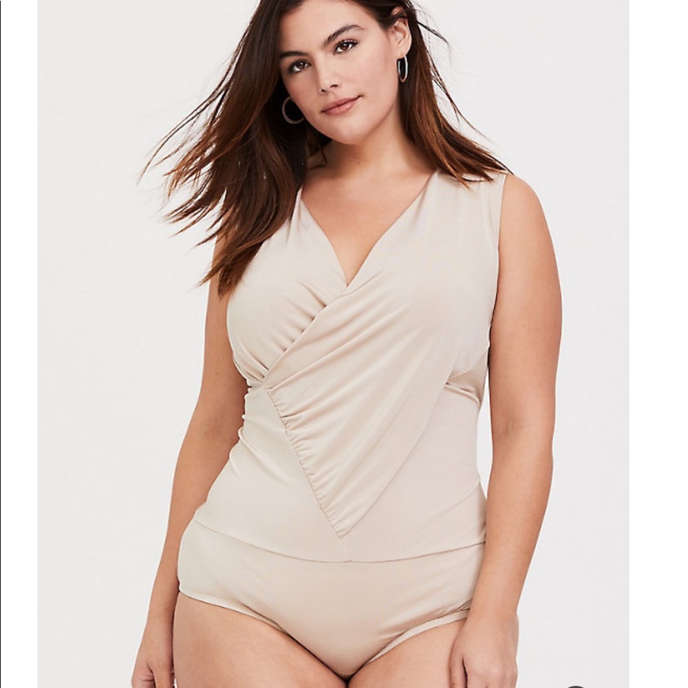 CHAMPAGNE STUDIO KNIT SURPLICE BODYSUIT